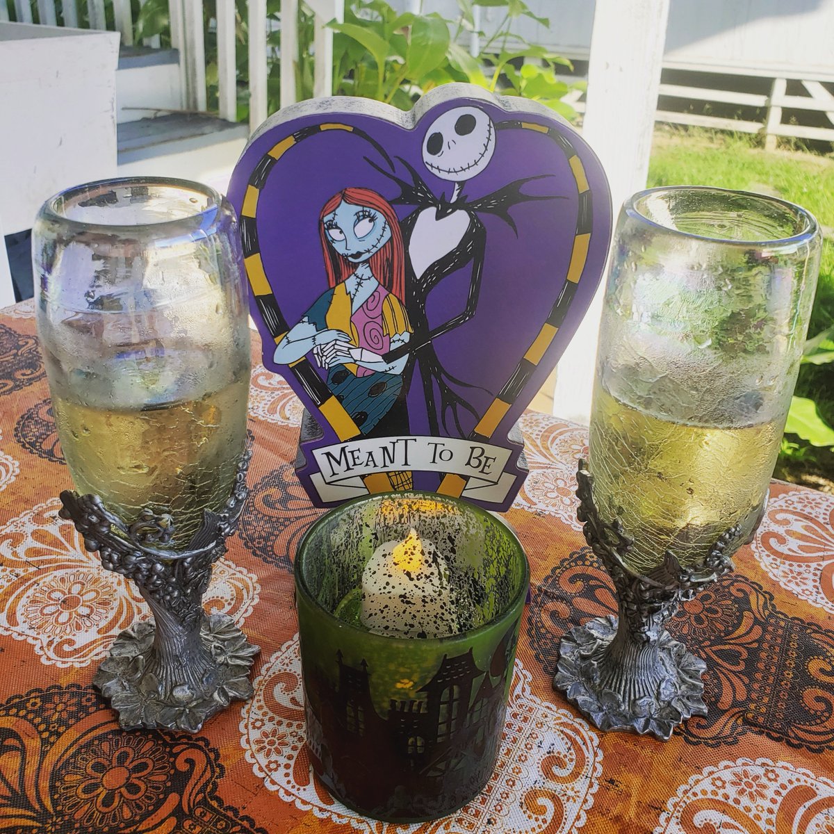 Kat_Bioarch's tweet photo. I had a wonderful day with my husband @MikePlacher enjoying our Halloversary 💜 Eleven years together, one year married, the adventure continues! #SimplyMeantToBe #JackAndSally https://t.co/xTUA89yIoO