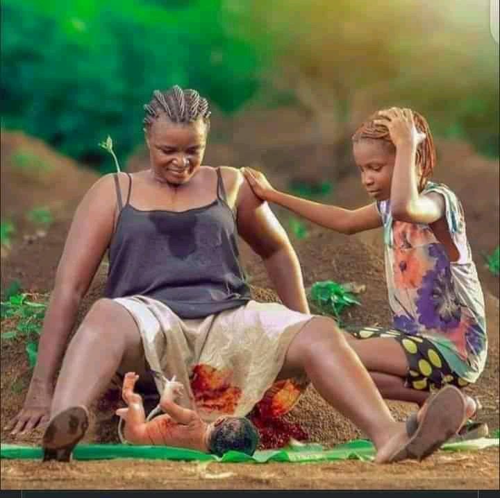 OmaryRay's tweet photo. Nani kamam👩‍👧‍👧 https://t.co/Nv1aZkGmc1