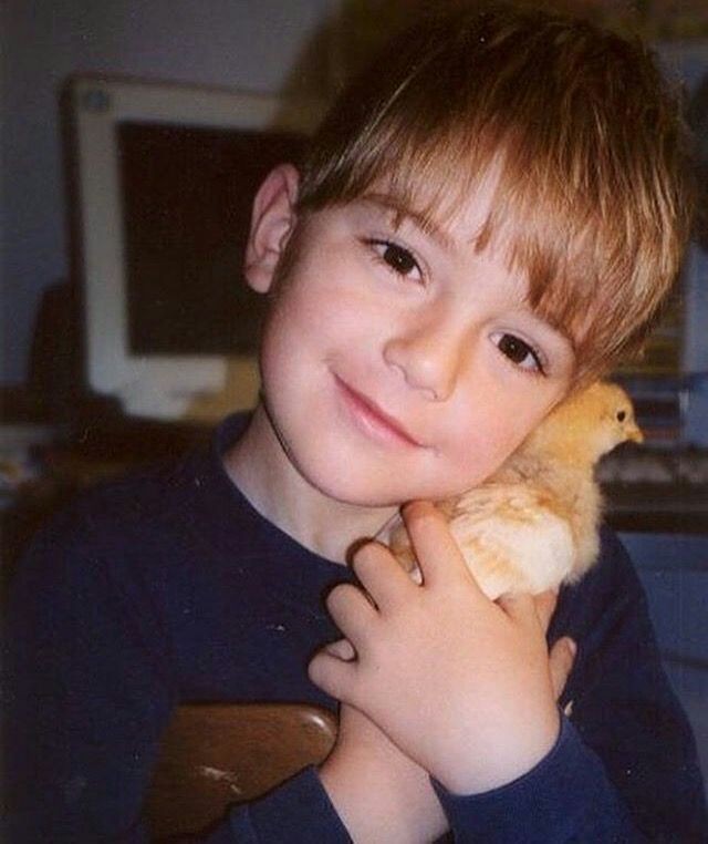 peepscomfort's tweet photo. deixe aqui seu HAPPY BIRTHDAY PEEP https://t.co/aneZWxc7F5