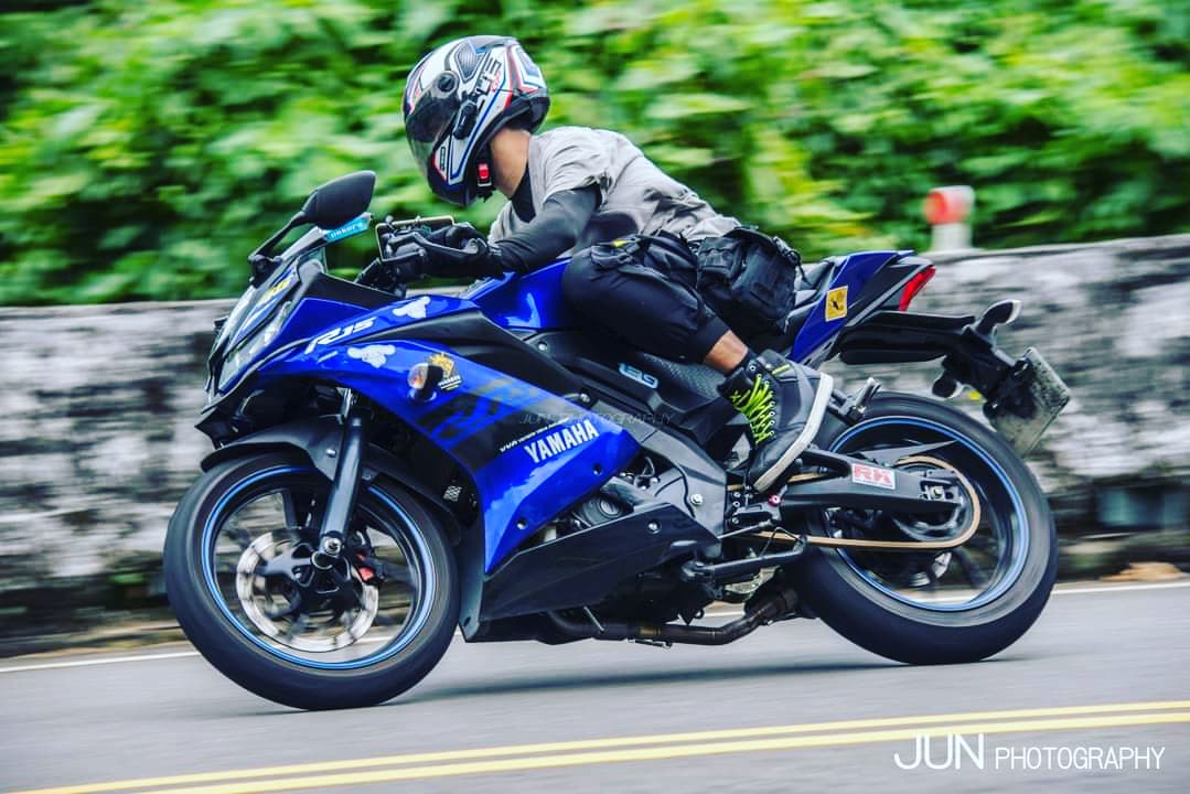 R15_AKiRaTti's tweet photo. YZF Rシリーズが好きで
次も納車するバイクも同じRシリーズ
みんなでmotogpの誰が好きなの
オレはロッシ、マルケス、中上さんだな
撮影:JUNさん
#バイクのある風景 #バイクのある生活 #バイクが好きだ #バイクツーリング #ヤマハバイク #ヤマハ #MotoGP #rossi46 #marc93 #takaaki30 https://t.co/qQLctWOvWa