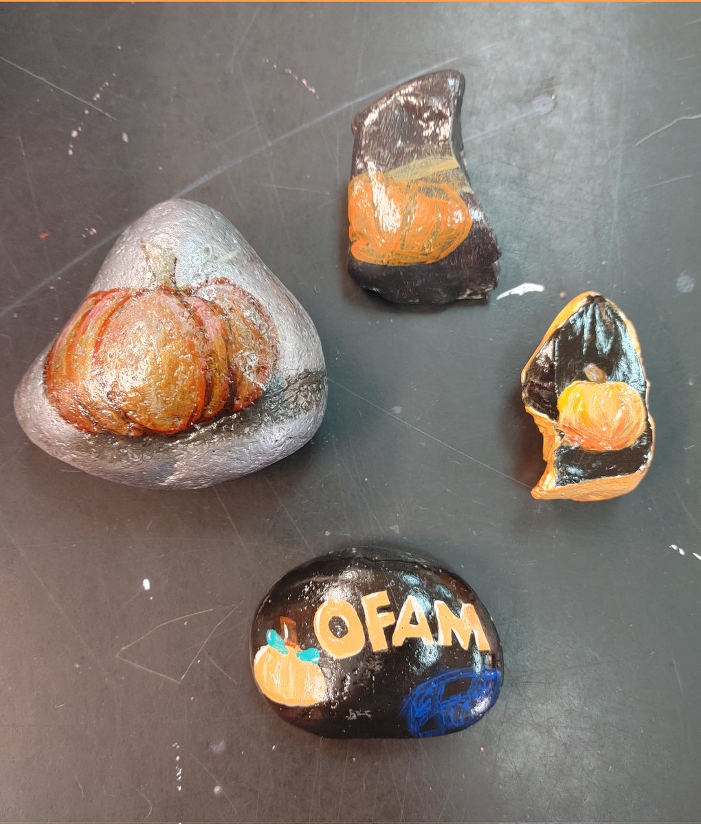 OFAM_Rocks's tweet image. I hope everyone at the Junior High enjoyed searching for Fall/Halloween rocks this past Friday!  Here are a few of the 40 that were hidden.  If you found one, post a photo of it here on #OFAM_Rocks for us to see!