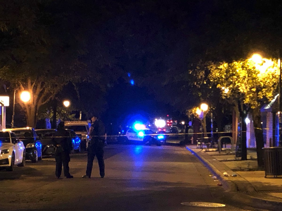torianneduff's tweet photo. .@Austin_Police responded to a report of a shooting at 22nd and Pearl St. Sunday evening. The victim was transported to a local hospital, according to @UTAustinPolice.

The suspect was last seen driving eastbound from the intersection.

More updates to come @thedailytexan https://t.co/9K0iDe7qA9
