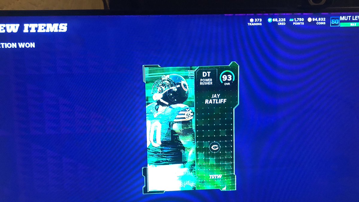 Mthomas951's tweet photo. Nvm the last tweet I swooped can’t wait to see this added to my Dallas themed team should be a nasty addition Let’s Go Cowboys. #Cowboys #Madden22 #muthead https://t.co/gaz4X3BrGu