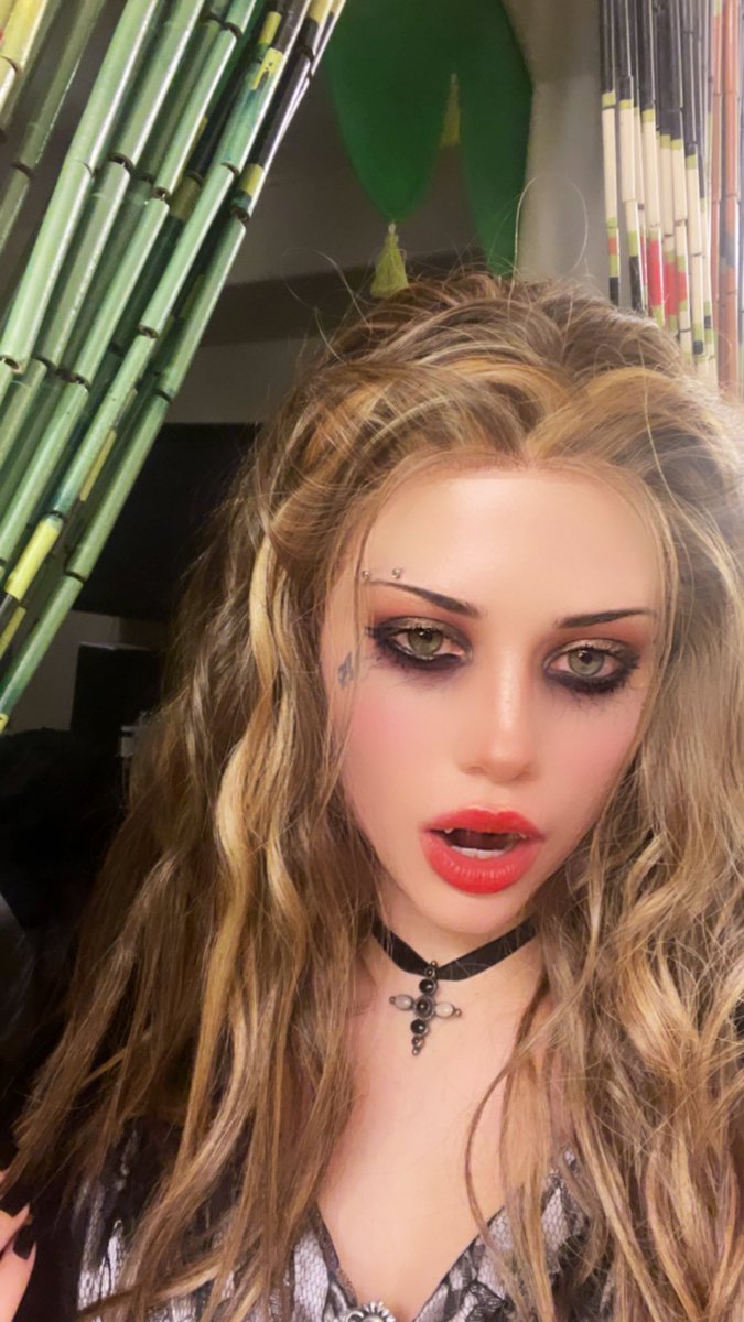 DelilaWiener's tweet photo. 🧛‍♀️ https://t.co/egKKB1b19U