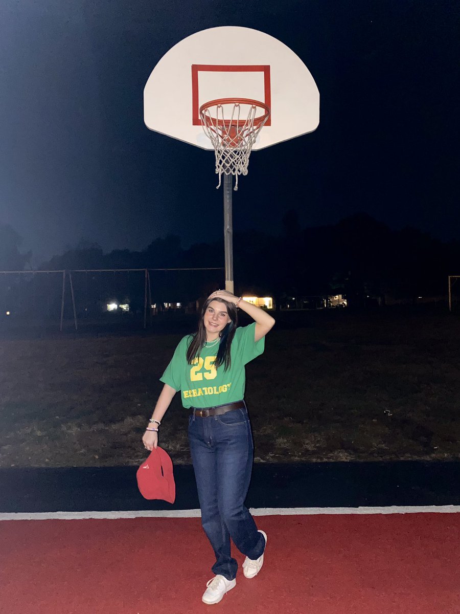 tenleetrash's tweet photo. guys I was #TEN for halloween https://t.co/l9zhsMwbFi
