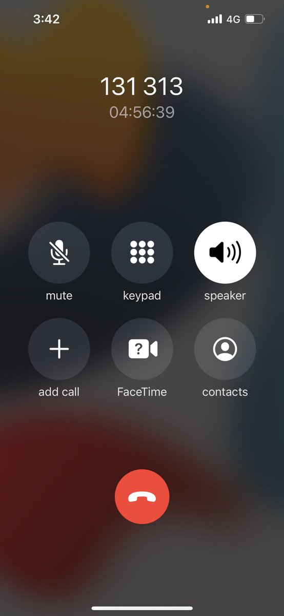 jessgomess's tweet photo. 2 hour wait time.. yeah ok? 5 hours later and still no one has picked up @Qantas absolutely awful service https://t.co/PaSkmc0Tdv
