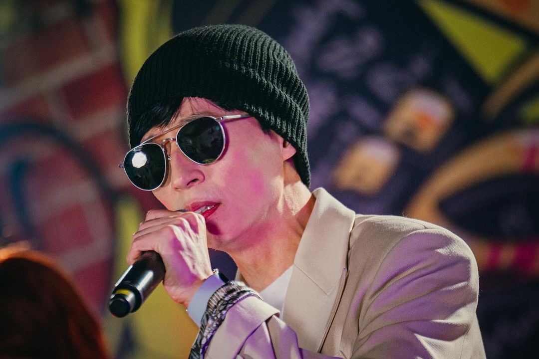 welovejaesuk09's tweet photo. [유승준과 어울리다] How Do You Play ? 
Instagram Update 

[cr.@hangout_with_yoo]

#HangoutWithYoo #YooQuizOnTheBlock #RunningMan #YooJaeSuk #YooSanSeul #YooHyuk #YoomesBond #JimiYu https://t.co/4ERVXbVdUb
