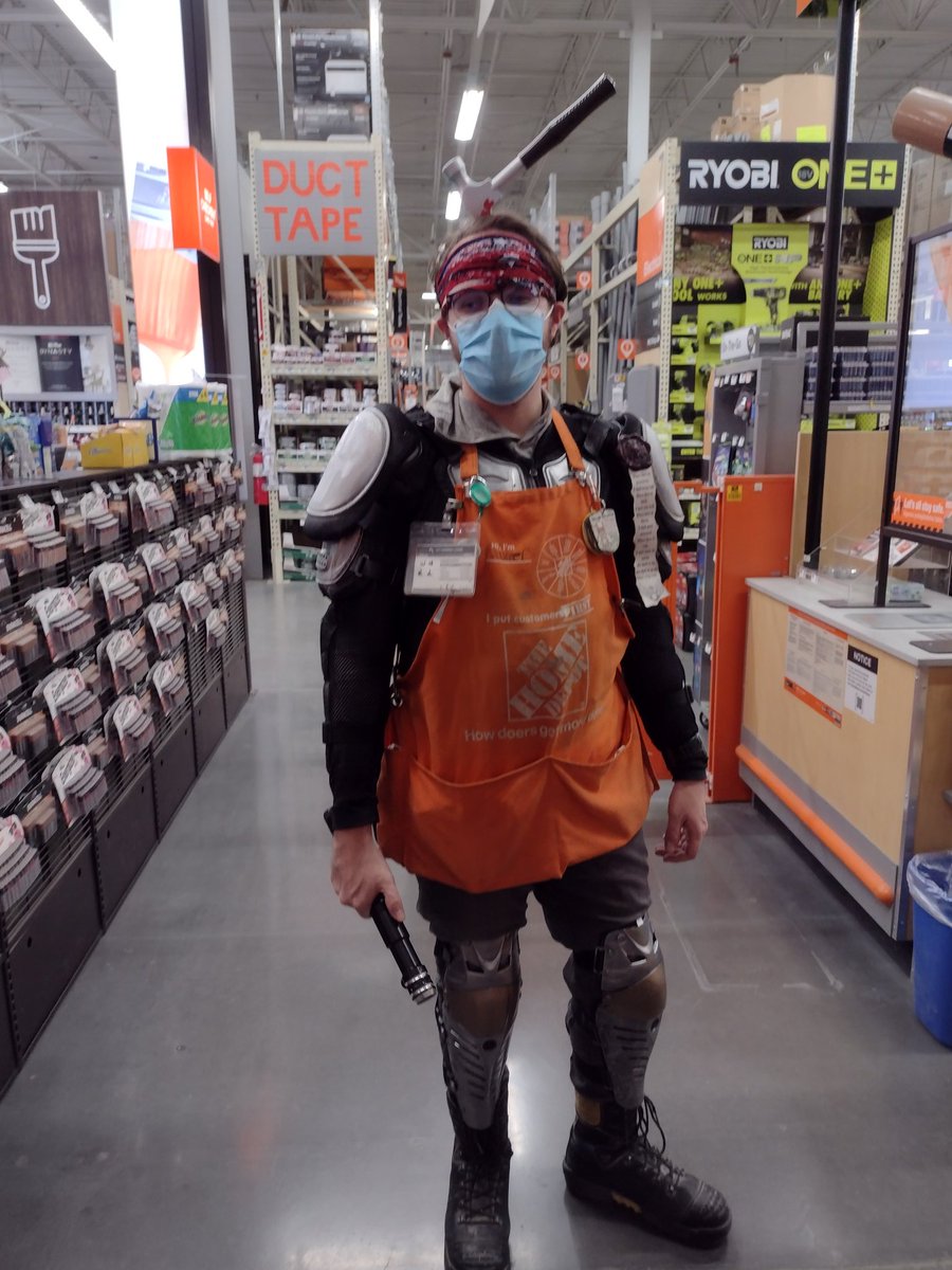 coryjt_02's tweet photo. Tracy, Brandy, Hunter &amp; @Hd22Teresa all in the spirit! Happy Halloween @HomeDepot3322 https://t.co/e2T0JAxBuh