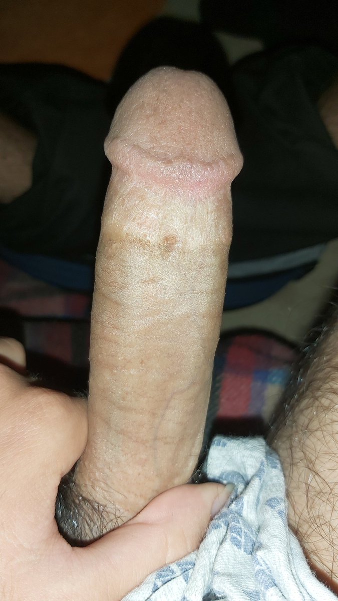 AktifBuraka's tweet photo. İsten yeni geldim enerjim düşük ama birilerininki hala yerinde @gayarabul @gayroskop @gaybulucu #büyükpenis #pasifbul #aktif https://t.co/IjTfeKzPk7