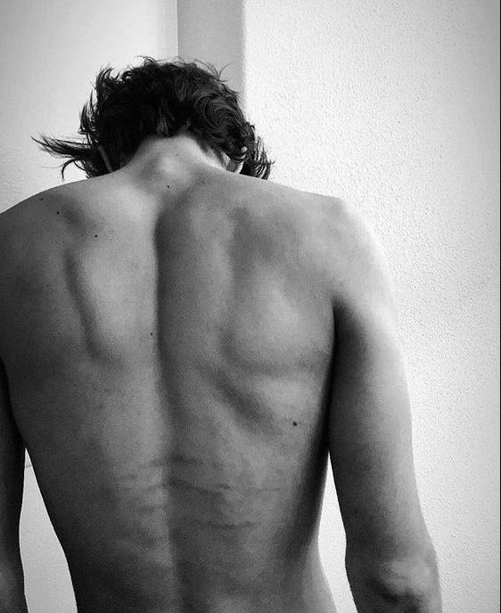 🥀 ─ 𝔇𝔲𝔩𝔠𝔢 𝔬 𝔱𝔯𝔲𝔠𝔬

No tuve la oportunidad de mostrar mi disfraz completo, pero alguien pudo apreciarlo a la perfección, las marcas en mi espalda lo delatan ¿cierto?

« <a href="/issunarin/">🎌𖥻 r𝘪𝘯𝘵𝘢𝘳𝘰̄ s𝘶𝘯𝘢 ᨑ︕</a> »
      ─────────────
 ❨ #animetwt ;; #anitwt ;; #hqrp❩