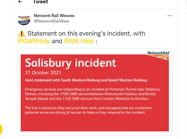 ForexVenture's tweet photo. Statement on this evening's incident, with 
@GWRHelp
 and 
@SW_Help https://t.co/2C0GqBqGVK
