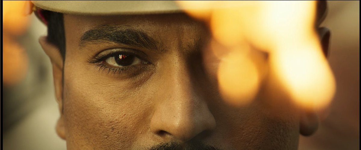 Box_Office_BO's tweet photo. #RamCharan from #RRRGlimpse. Looking superb. 🔥@AlwaysRamCharan https://t.co/SpK28gPhhO