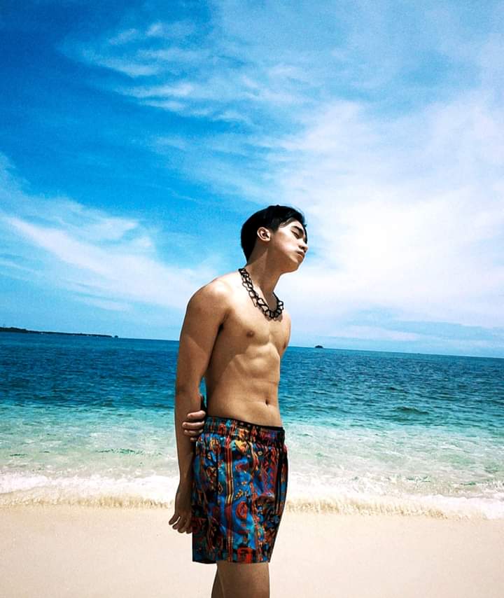 _urnotalone_'s tweet photo. @mounthoshi2 Ssob, ur like an angel, i cant afford the tix but yes btw may kape ka ba? O kaya kanin nalang HAHAHAHAHA https://t.co/mAgXT4TJpX