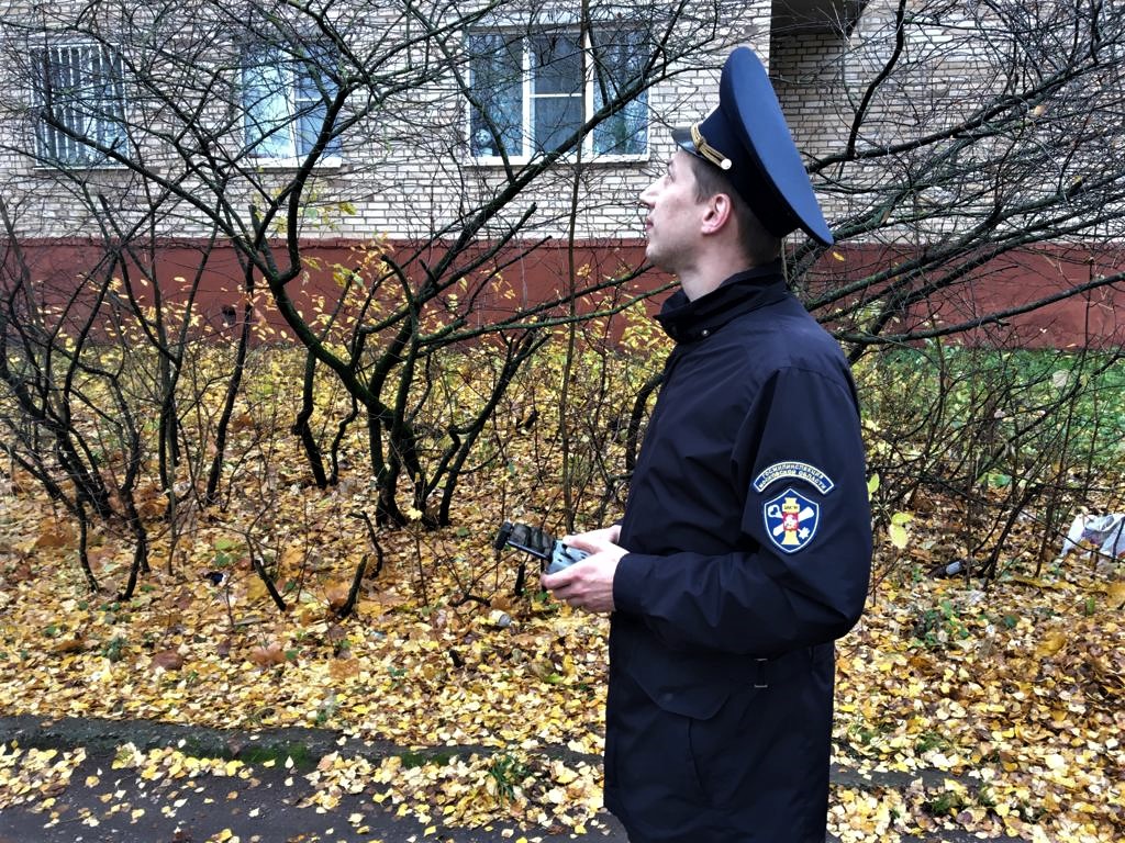 Что увидел дрон: Госжилинспекция обязала управляющую компанию устранить повреждения на высотных конструкциях дома в Наро-Фоминском городском округе. Подробнее: gzhi.mosreg.ru/sobytiya/novos…