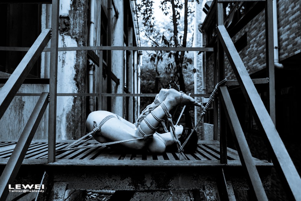 广州~
#LEWEI #Bondage #广州约拍 #捆绑 #废墟 #BabyArt #ChinaArt #ChinaBondage
各类主题创作拍摄欢迎私我约拍～
投稿：
@Fengsiyuan
@wqganenshi https://t.co/xrRu9Y2iCZ