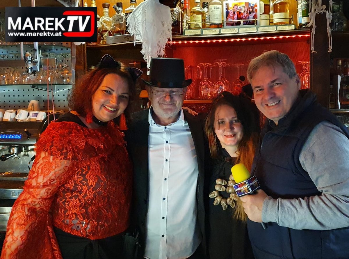 MarekTV's tweet photo. Dobra zabawa dopiero się zaczyna!!!
Ciąg dalszy nastąpi... 
Zapraszamy do Cafe SoftRock 🔊🎶
#Beill Katarzyna
#Rozmiarek Jacek
#softrock
#marektv2020
https://t.co/n515O3FAtK https://t.co/CJztGG3Qbi