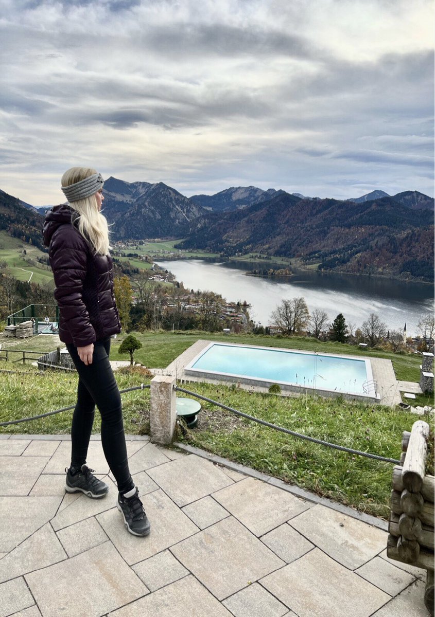 BeatriceKrupke's tweet photo. Escape from #everydaylive🙏🏻♥️⛰
#mountainlove @lovemunich #bavaria #schliersee #hiking #bavarialove https://t.co/5J8HTaNRb8