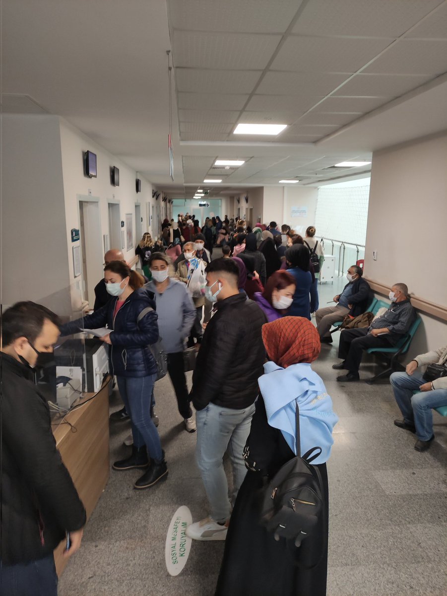 HpnIsmail's tweet photo. 182 den randevu almış bu hastalar
Randevu onayını bekliyor.malüm covit var. https://t.co/UFSauYsyi7