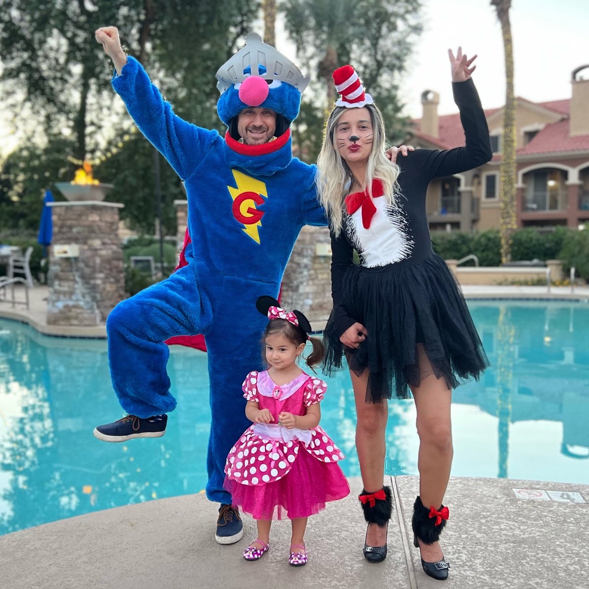 GrassIsBrowner's tweet photo. Princess Minnie likes this holiday. So, trick or treat!
#grassisbrowner #halloween2021 https://t.co/9naktFCSkj
