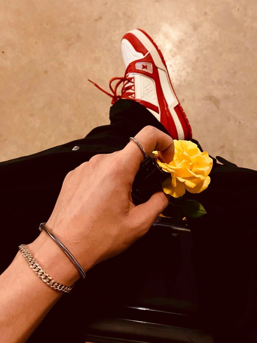 TmAn10307811's tweet photo. Cùng qua TWITTER support cho Jack bằng cách đẩy bộ hashtag sau lên top trending nha cả nhà 💛💛💛 
Coi như một cách đáp lại sự nhớ nhung của Jack dành cho Đóm.
🌻🌻

CÙNG CHỜ JACK NHÉ
#JackJ97
#FcDomfamily
#DomluonbenJack
@phuongtuan_j97 https://t.co/xMPCai4ZcM