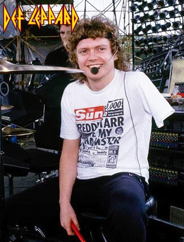 Happy birthday RICK ALLEN!
(November 1st 1963) 