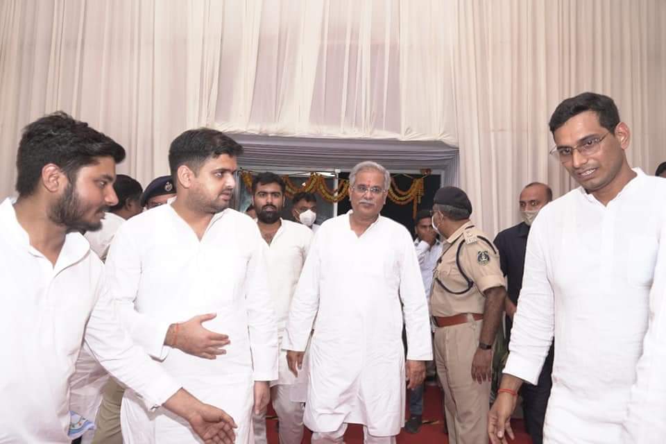 ChiragAg2006's tweet photo. #ChhattisgarhiyaSableBadhiya https://t.co/VwXXFFtUyv