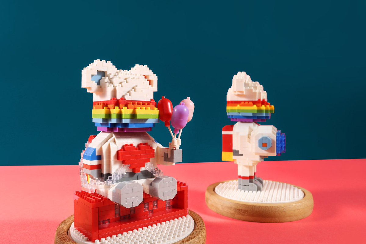 WiseHawkblock's tweet photo. Rainbow Bear series!Come with light effects and display bottles!#wisehawkblock #nanoblock #lego #WiseHawk https://t.co/IaksEw40Lq