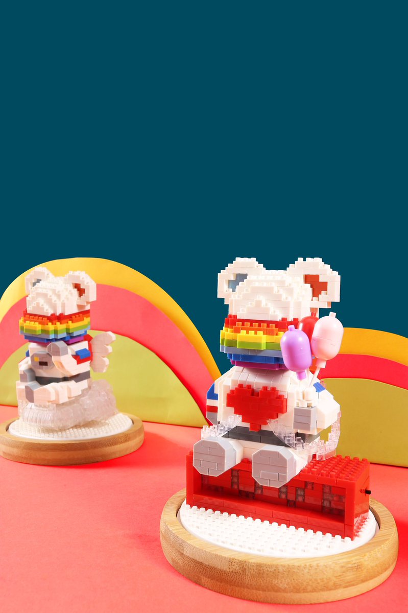 WiseHawkblock's tweet photo. Rainbow Bear series!Come with light effects and display bottles!#wisehawkblock #nanoblock #lego #WiseHawk https://t.co/IaksEw40Lq