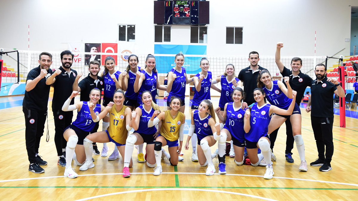 crssporturkiye's tweet photo. 🏐 İstanbul Büyükşehir Belediye Spor Kulübü
#diadora #makeitbright #ibb #istanbul #ibbsk #voleybol https://t.co/AIr0z9zwrc