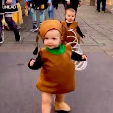 divinityherseIf's tweet photo. ⠀⠀ 
⠀⠀ Yes, they loved Halloween so much. 🎃
⠀⠀ https://t.co/I4tKgXaj8C