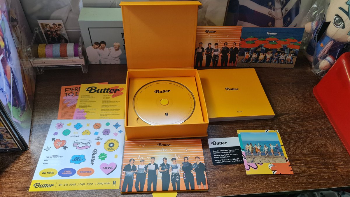 kimplayful's tweet photo. Thank youuu @cielksph sa paGA nyo po. hihi dumating na po. 1st time ko manalo ng album sa mga GA. more power to your shop. #CKSGAS https://t.co/fupz5nLn8D