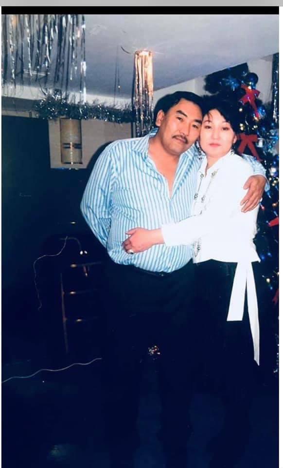 Амьдрал аа гэж би Хүдэрт тариагаа хураагаад л эхнэр Дорнодод адуу услаад л явж байна даа 40 жилийн амь амьдрал миний л хань ...