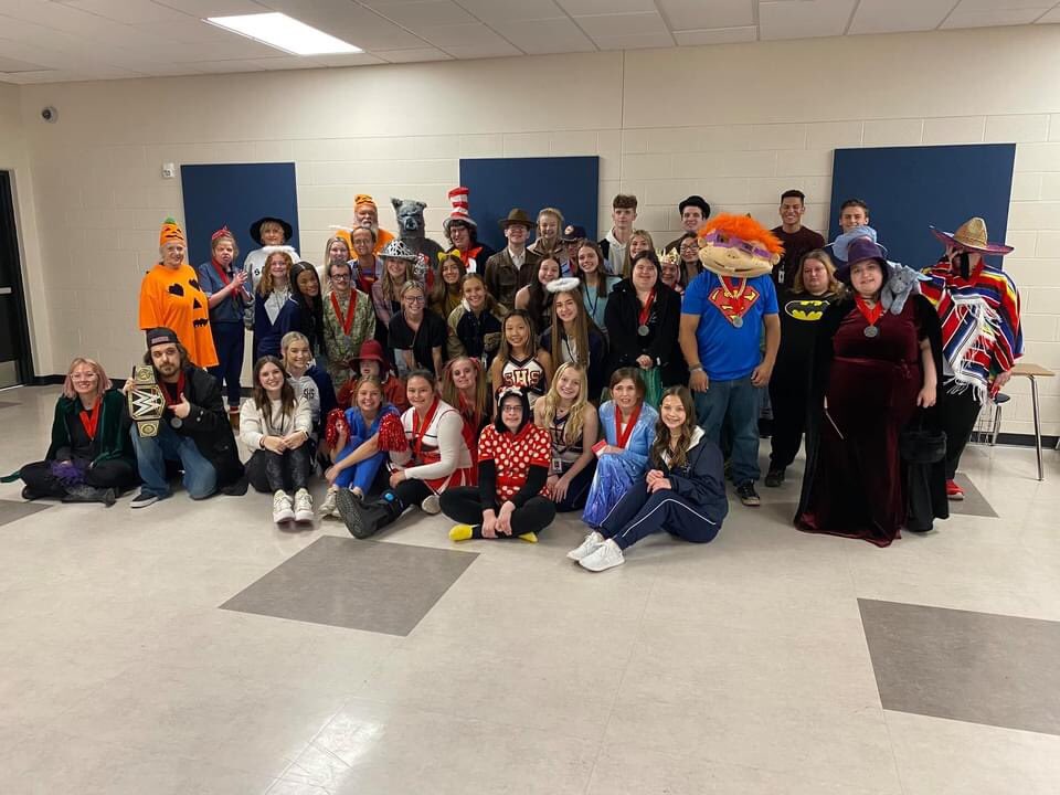 SparrowProject3's tweet photo. “There’s only 365 days left til next Halloween!”
“364!” 

Thank you so much Southmoore Leadership for helping us with our annual Halloween party! 🧡💜🧡 https://t.co/mODlRaOLL6