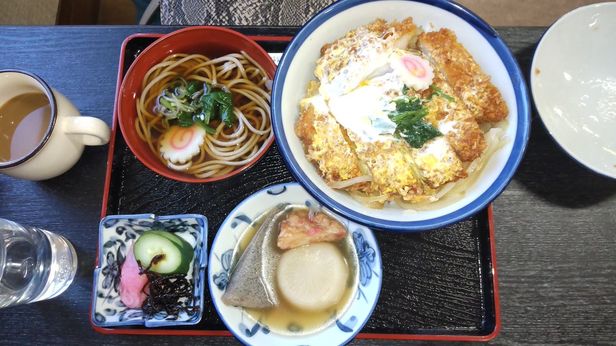 s_osusume's tweet photo. サイコメの #埼玉おすすめ店 323を紹介させてくだサイ🦏

店名:割烹料理 天狗坂(定食屋)
住所:秩父郡横瀬町大字横瀬1595
秩父郡に訪れる際はぜひ #割烹料理天狗坂 さんに寄ってみてくだサイ😊

サイコメマップはこちら
https://t.co/EhRSEX4AI6

#秩父郡 #地域を盛り上げたい #豚丼 #豚カツ #カツ丼 https://t.co/GqfpMeznr0