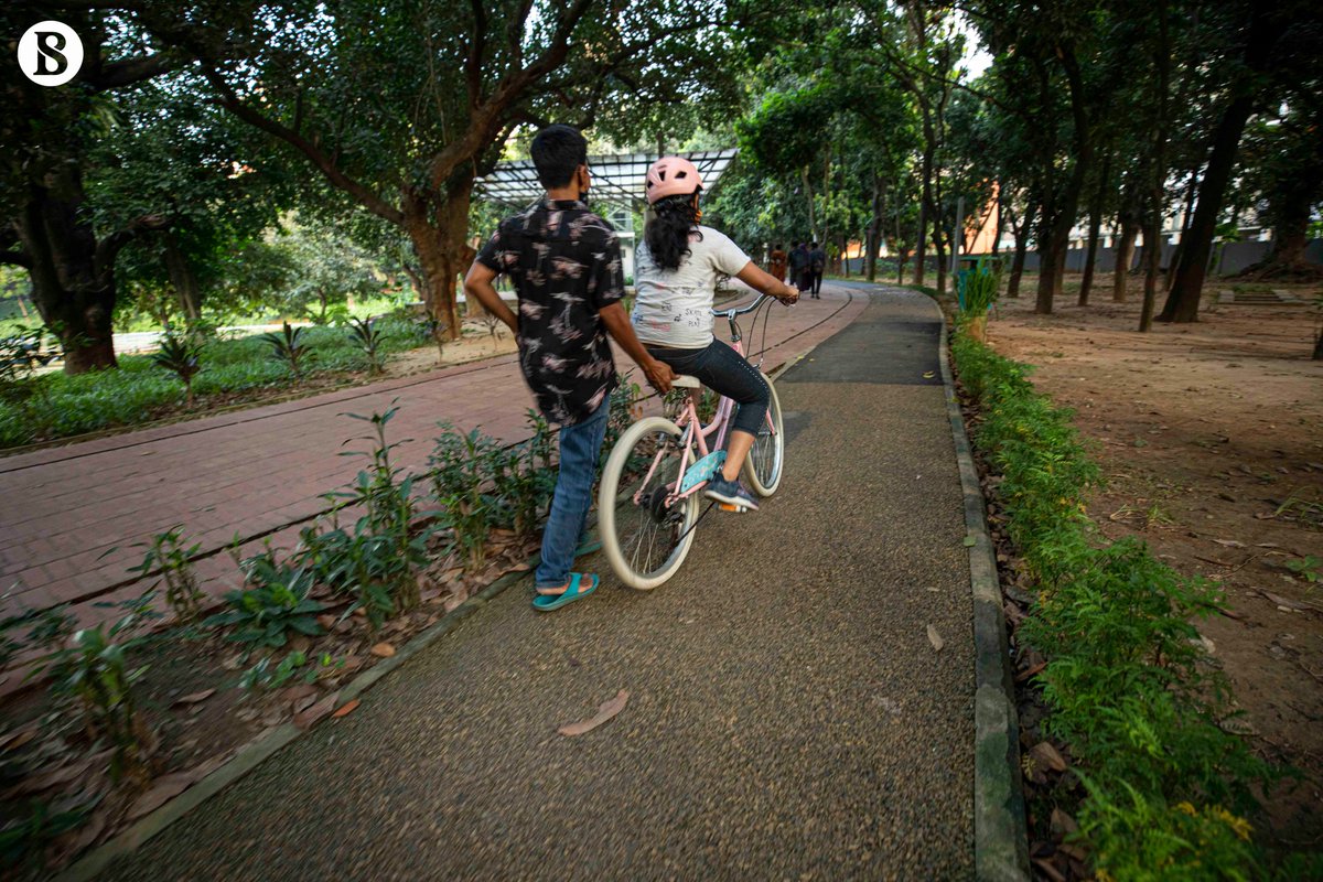 tbsnewsbd's tweet photo. Justice Shahabuddin Ahmed Park: An example of an ideal city park
Photo: Noor-A-Alam/TBS
#justiceshahabuddinahmedpark #cityPark #idealcitypark #publicpark #publicparkarea #Parkview #insideparkview #publicparkplayground #publicparkfeature #parkarea #greendhaka #bangladesh #tbsnews https://t.co/7JsFk1uz3L