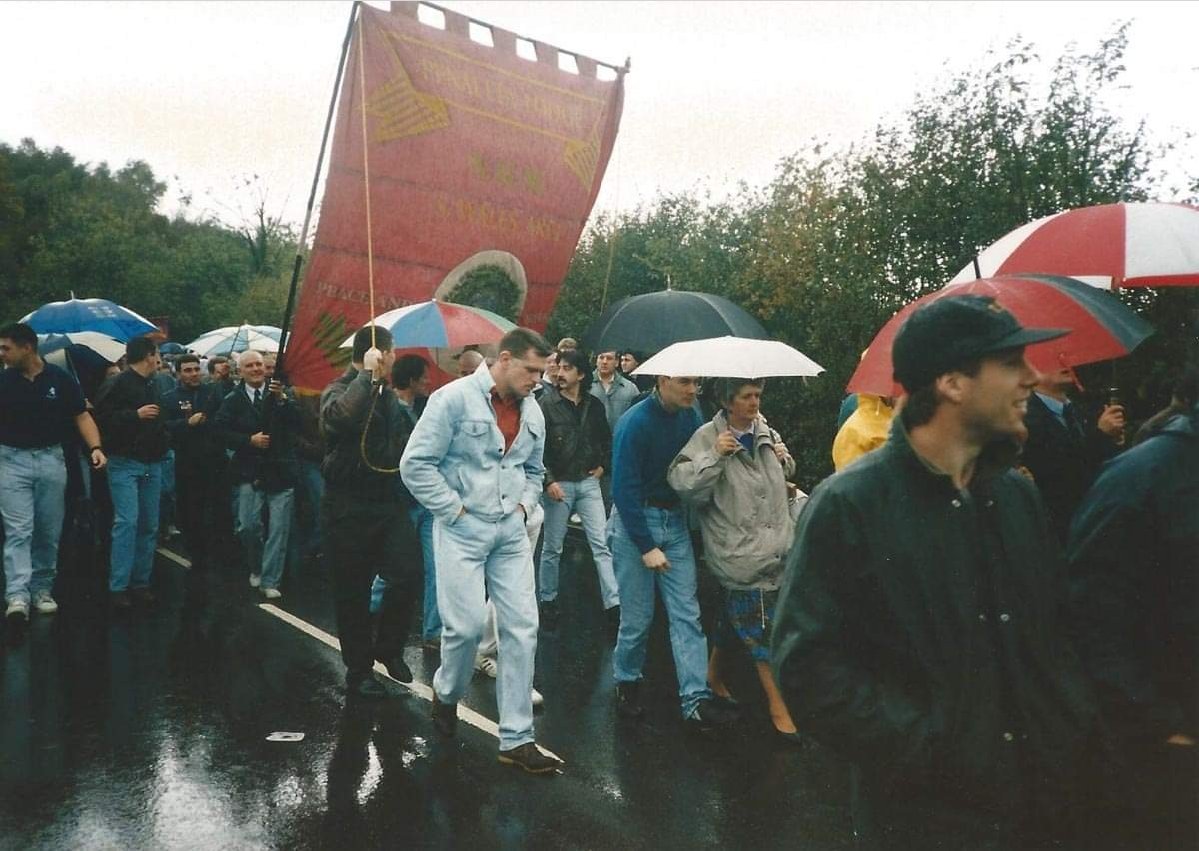 DrBCCurtis's tweet photo. The closure of #Penallta Colliery occurred #OnThisDay thirty years ago. Penallta was the last pit in the Rhymney Valley and one of the last in the south Wales coalfield. The occasion was marked by a farewell march from the pit down the hill into Ystrad Mynach. (1) https://t.co/yZHvJ91v42