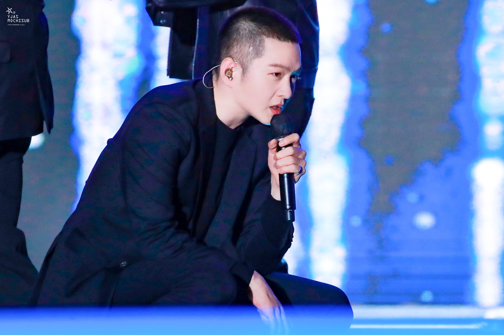 FDG-3JkakAEOW1S?format=jpg&name=large