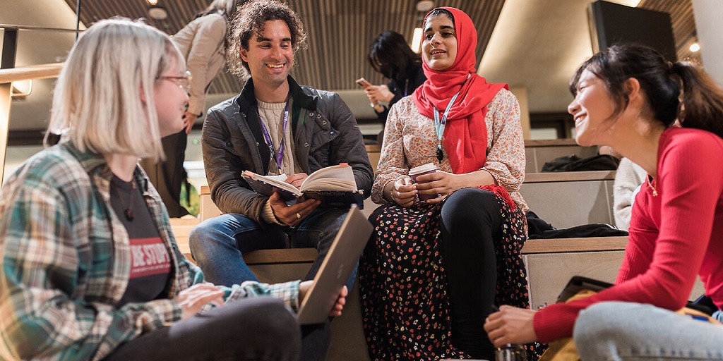 First-time data user? Join us on 24 November for an introduction to four national longitudinal cohort studies, which follow tens of thousands of people from birth and across the whole of their lives. Register: bit.ly/3nuw7J7 📊#webinar #socialsciences