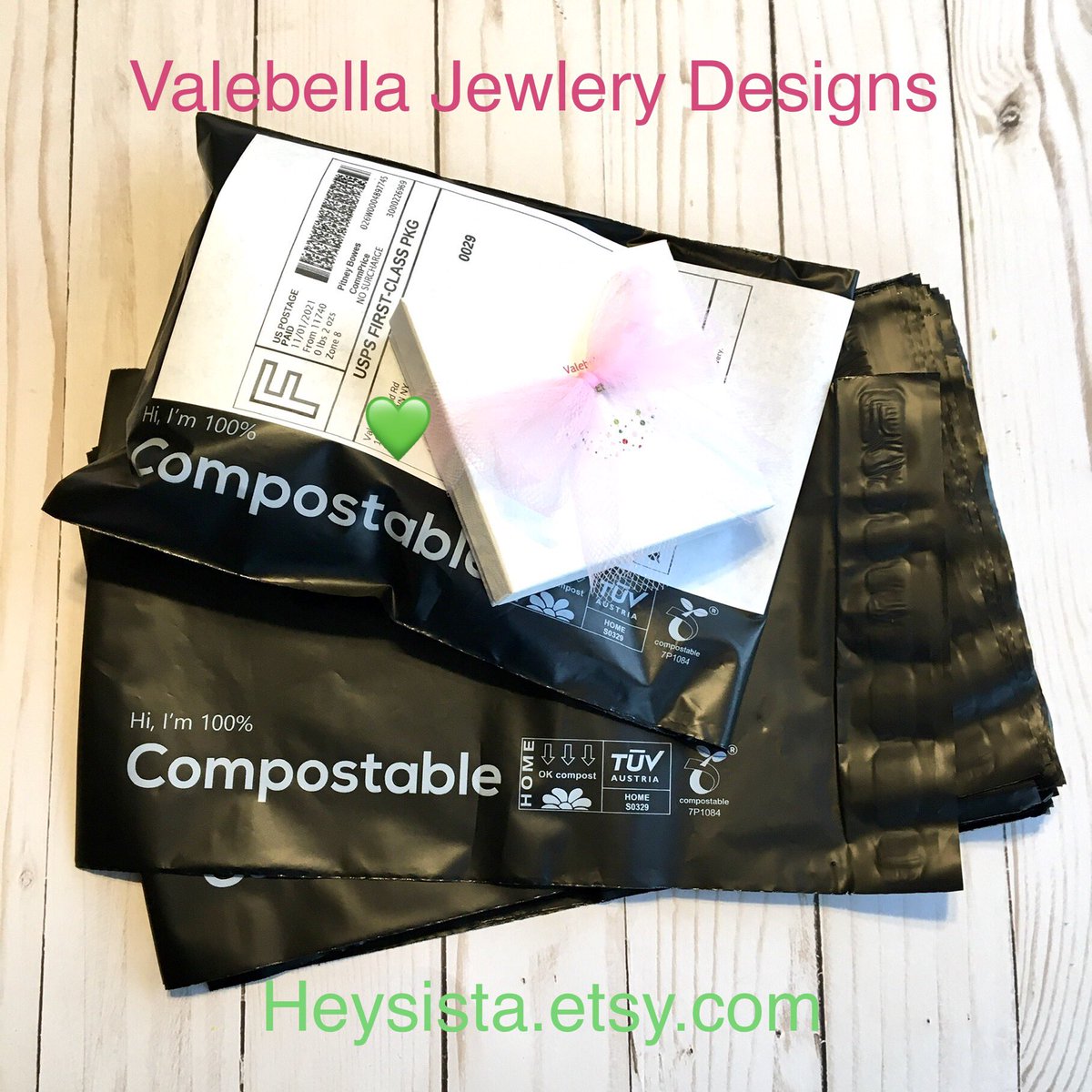 ValebellaJD's tweet photo. I am so excited to announce my new compostable shipping envelopes! 
💌https://t.co/P2evy0aAlp📦
My bubble wrap is also getting a 2nd life by being recycled from a local store. Valebella Jewlery Designs is working hard to be #green 💚🌍💚
#etsy #gogreen #jewelryonetsy https://t.co/pF7UU78IkN