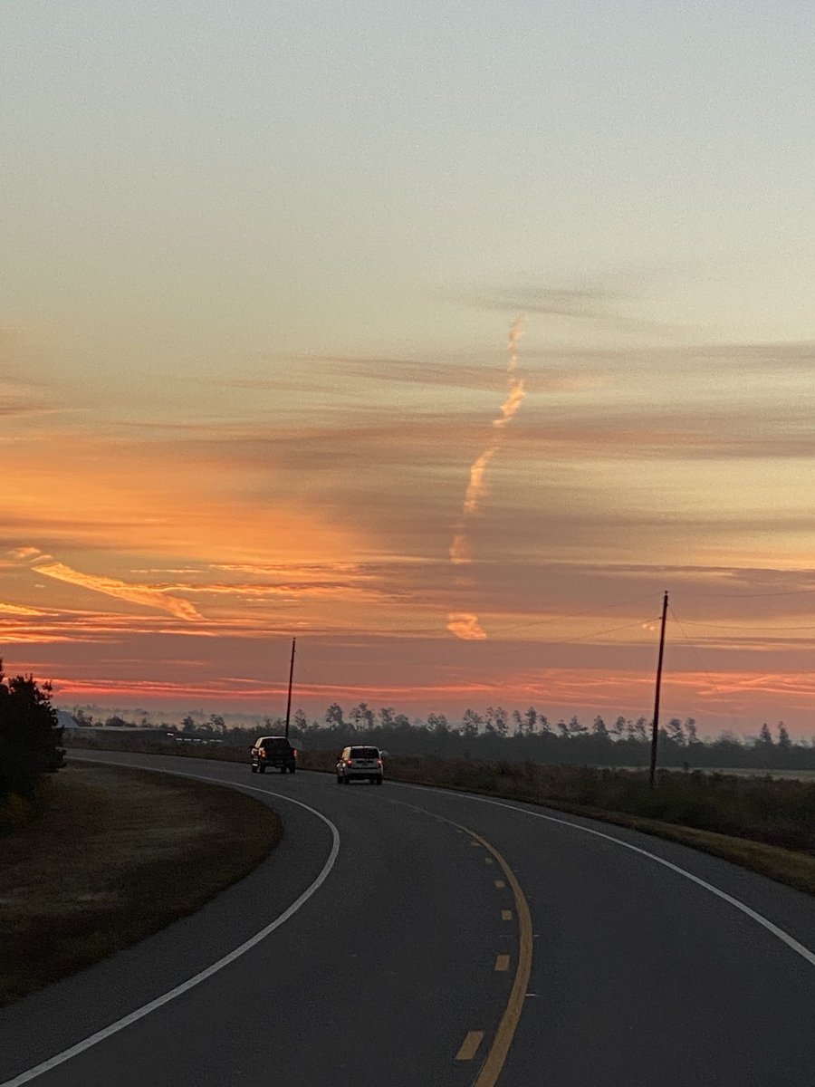 denelson25's tweet photo. @Erdayastronaut Hey Tim, first of all thank you for all of your awesome work- my son absolutely loves all you do and you have truly been an inspiration. Second do you know if there was a rocket launch at the Cape today? I took this picture at 8 AM est. KSP is in that direction https://t.co/Uee6PBSBM1