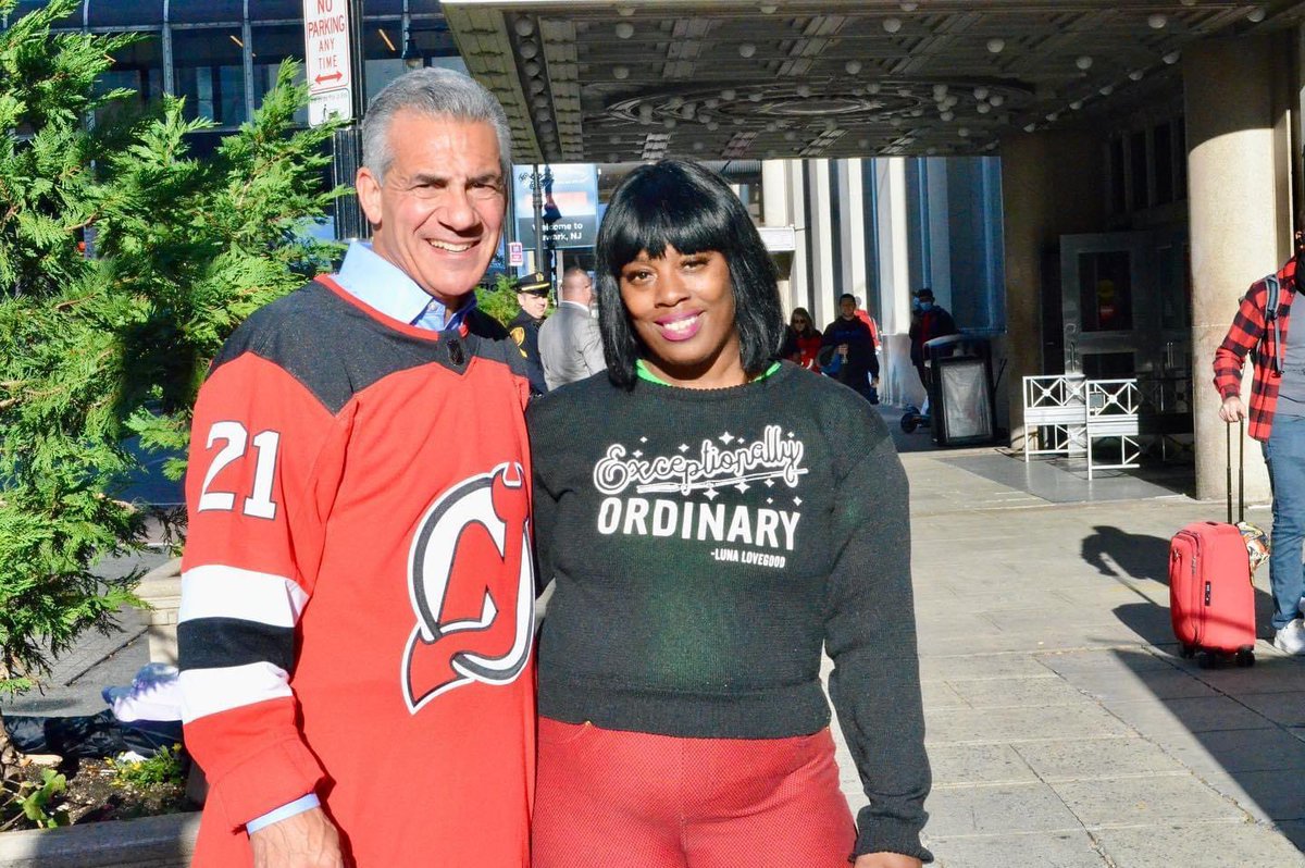 Jack4NJ's tweet photo. Wow - what a night in Newark! Great to be with so many New Jersey Devils fans.
One thing that’s great about sports is that they bring people together. As your Governor, I will make every effort to do the same. #LetsFixNJ https://t.co/5QLq8TQO1K