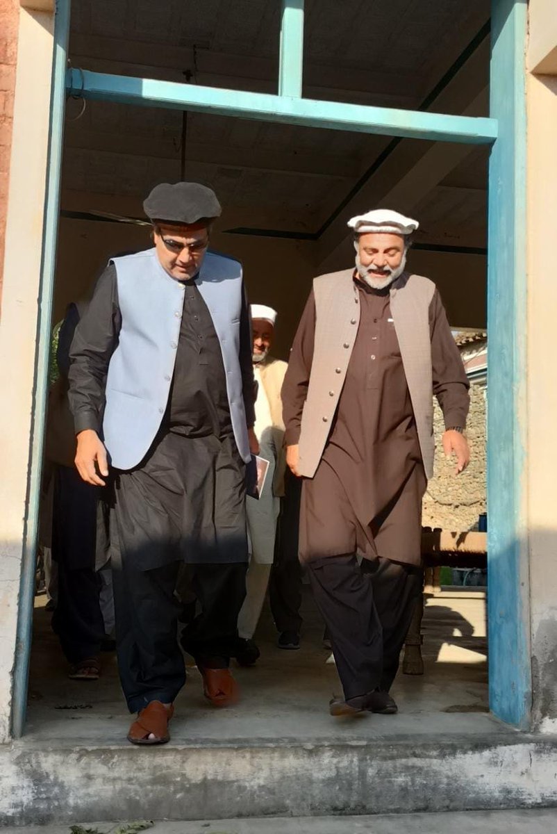 DirOverseas's tweet photo. دیر اوورسیز پاکستانی ایسوسی ایشن کے صدر و سر فاؤنڈیشن کے بانی سر رحیم شاہ اخون خیل کا وفد کے ہمراہ باجوڑ آمد. سیاسی اور سماجی شخصیات سے ملاقاتیں۔
@rahimshahUSA 

#DOPA #panjkoraDivision #internetservices #N45  #DirBajawarChitralMotorway https://t.co/QV8I02AR9A