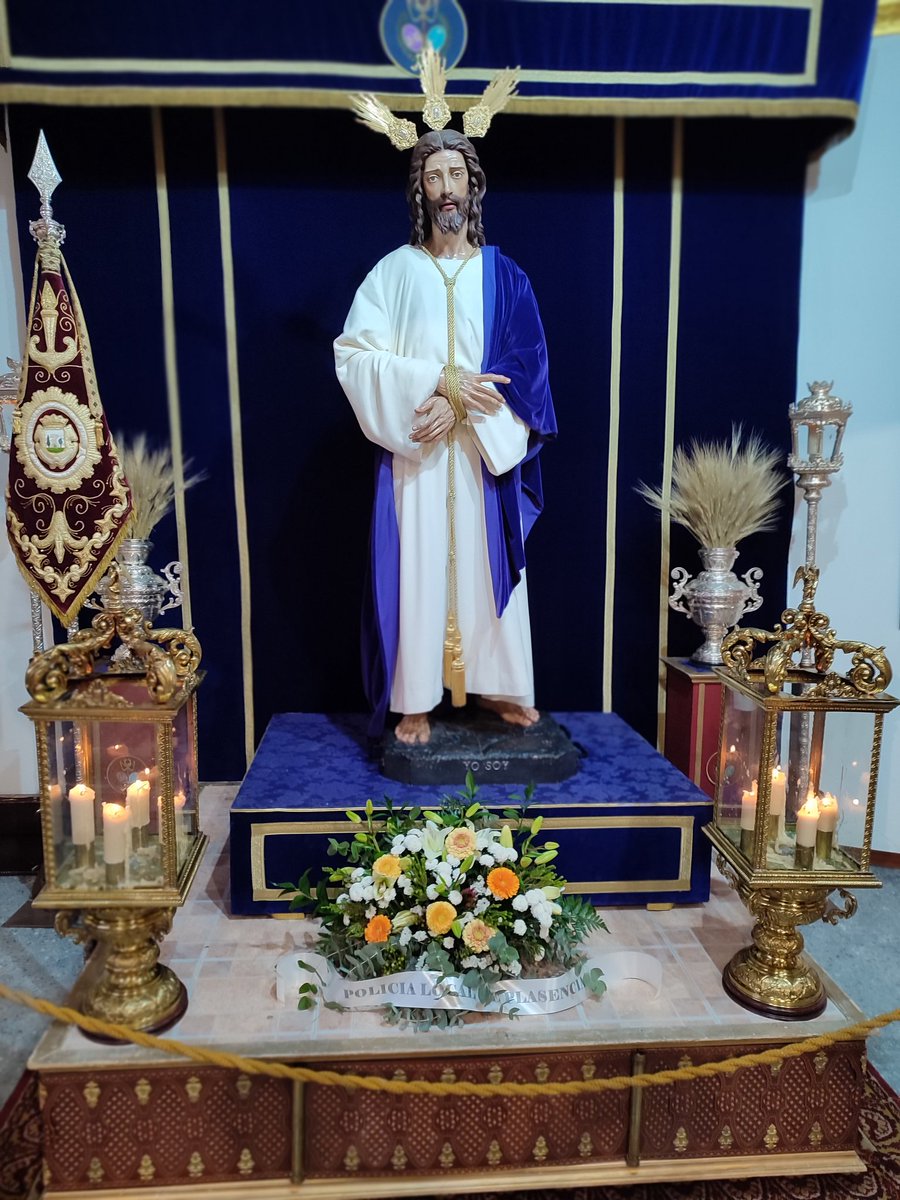 PasionPlasencia's tweet photo. El pasado sábado recibimos en la Parroquia de San Miguel a nuestra querida Policía Local de nuestra Ciudad, Plasencia. 

Presentes en el acto de Bendición de Nuestro Titular en el año 2.000, Ntro. Padre Jesús de la Pasión, Hermanos Honoríficos desde el... https://t.co/4NENyF05Dv https://t.co/s5nNiGtIQO