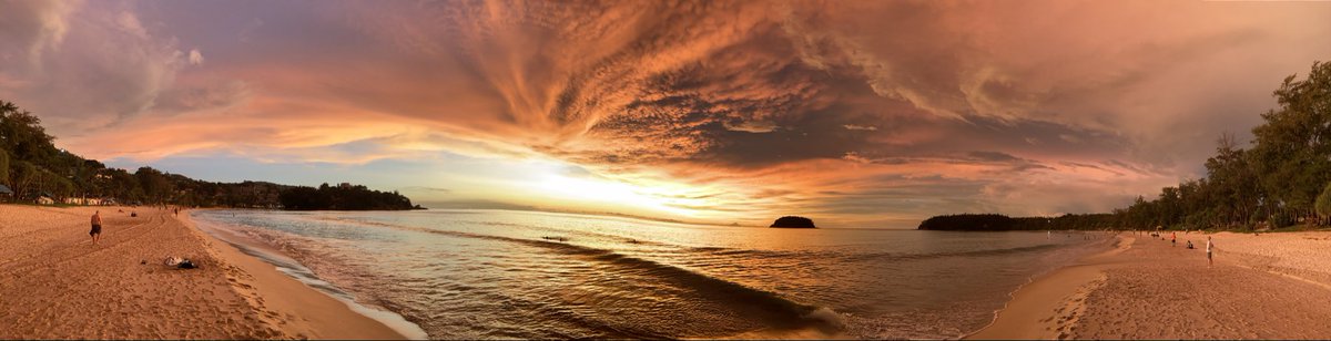 khun_farang's tweet photo. Lovely one today #katabeach #phuket https://t.co/Pp4Y45DHrS