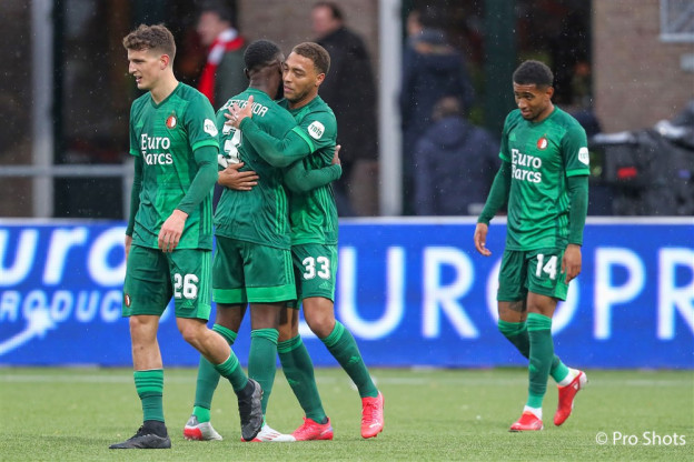 Dessers wil basisplek veroveren: ''Feyenoord met Linssen beter'' dlvr.it/SBgsjY Feyenoord