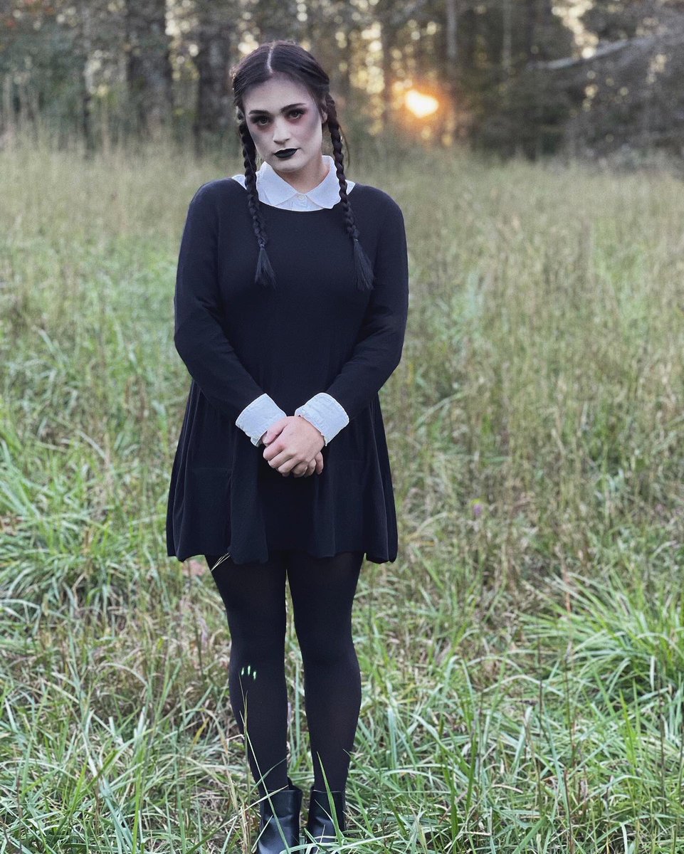 tbeard1123's tweet photo. Here’s hoping your Sunday was a Happy Halloween from my girl Wednesday. https://t.co/xNBihiYxGe