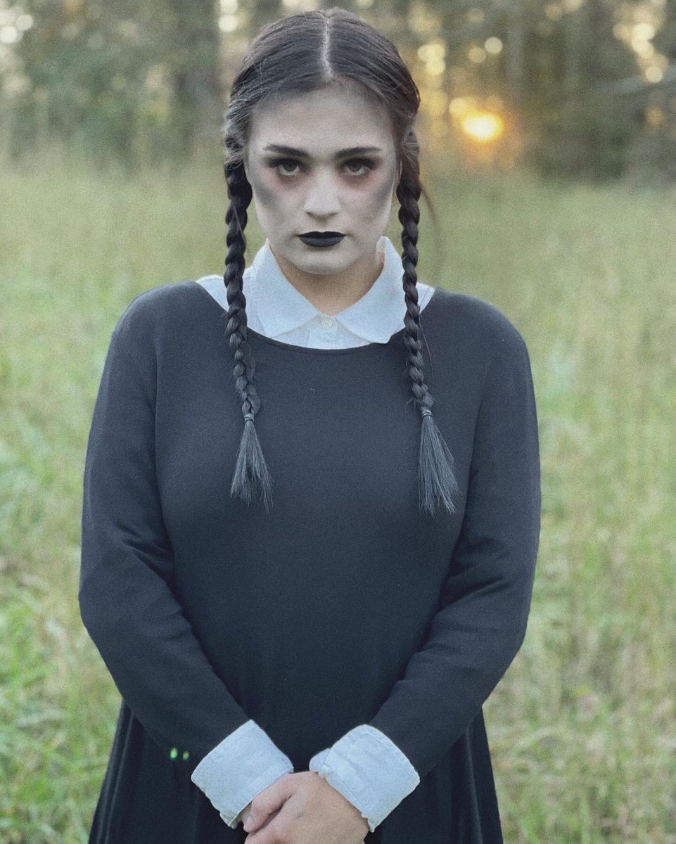 tbeard1123's tweet photo. Here’s hoping your Sunday was a Happy Halloween from my girl Wednesday. https://t.co/xNBihiYxGe