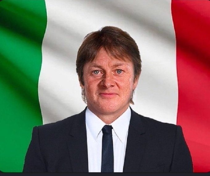 FDG4aaCWQAQ04JL?format=jpg&name=small