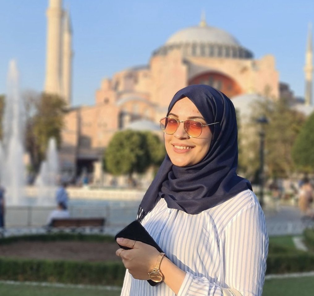 rubencano01's tweet photo. Check the story of Asmaa Sawwaf, a #Syrian mom of four who has been living in #Turkey for ten years.

She shares her story with @ifrc in Instagram:
 
https://t.co/aI4fphlXY5 https://t.co/blXMNgn8j8