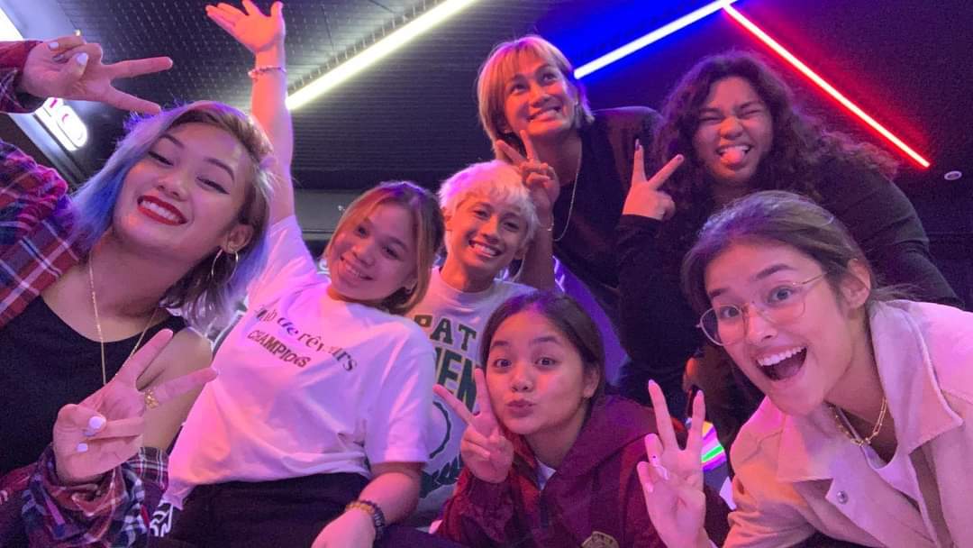 BabieKyungSoo12's tweet photo. Private dance class session done with them gurlz more to come! π₯π₯π₯
Had so much fun teaching them!
Mga fast learners grabe natapos lang naman po nila yung isang song ππ»ππ»ππ»
@lizasoberano
@altheaalvarado
@EJ_NACION
@mcellinee
@mjdasco
@rhiannabacal
#PrivateDanceClass https://t.co/VtfJjWUW28